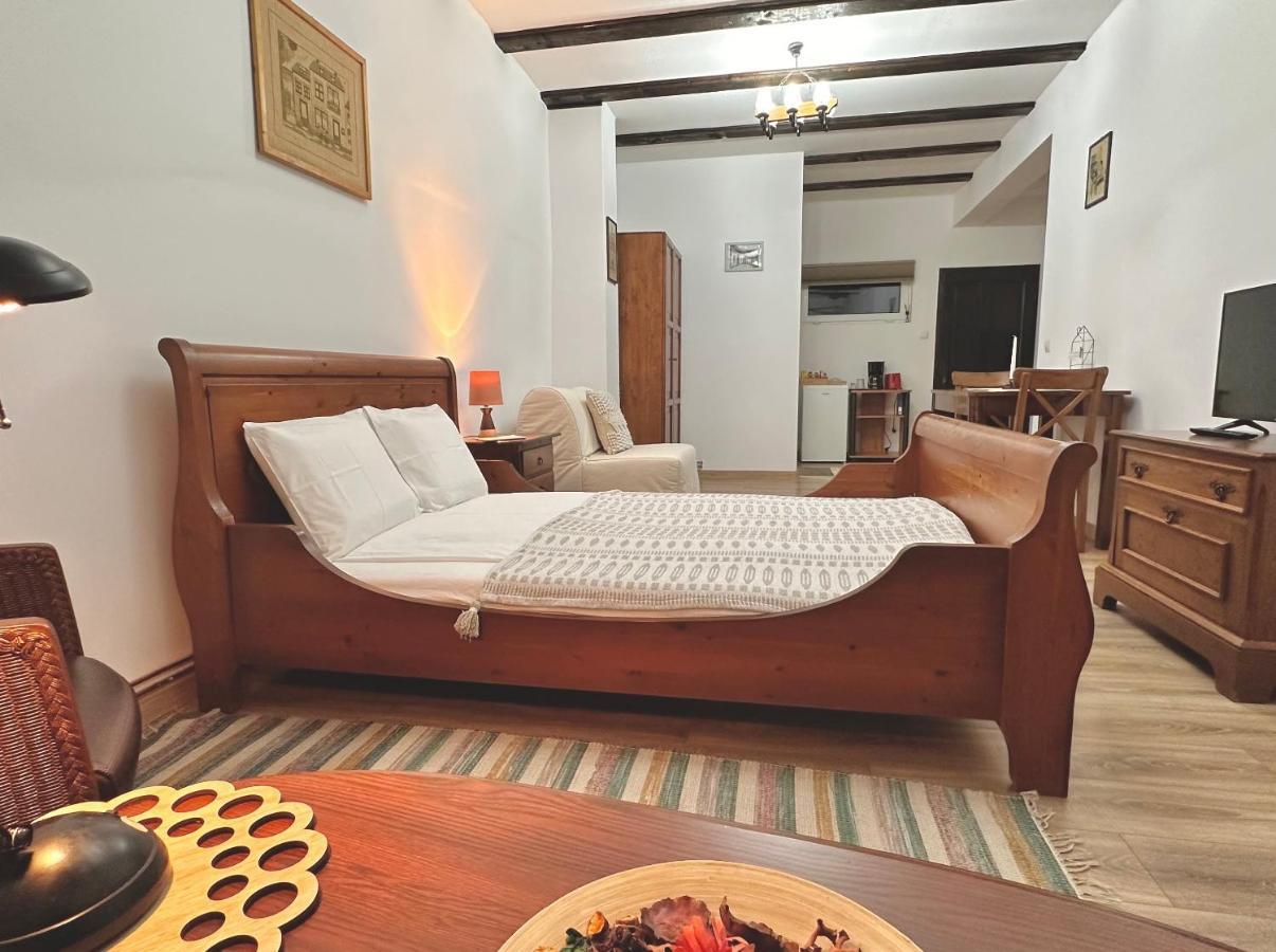 Casa 9 Διαμέρισμα Albeşti Εξωτερικό φωτογραφία